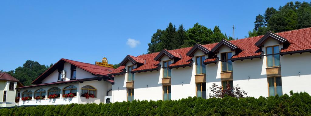 Guest House Gostisce Jutrisa Rogatec Екстериор снимка